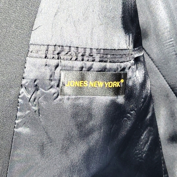 Men's Jacket and Pants Suit - Picture 4 of 9